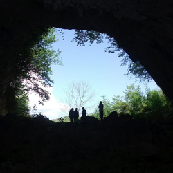 satsurblia-cave-georgia-where-one-ancient-bone-was-sampled-for-genetic-sequencing.jpg