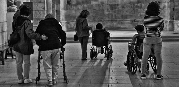 Alzheimer's patients & carers, Credit: Global Panorama