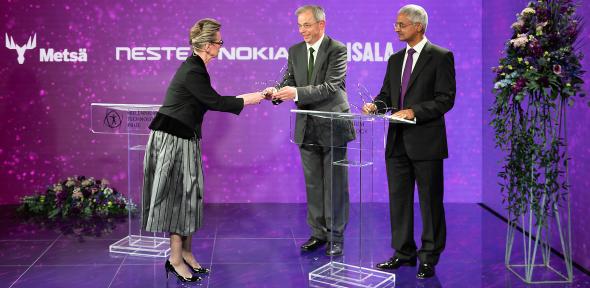 David Klenerman and Shankar Balasubramanian receiving the MTP prize, Credit: Millennium Technology Prize