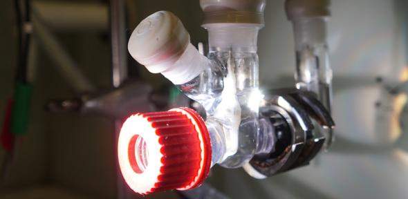 Solar-powered reactor for converting plastic and greenhouse gases into sustainable fuels
