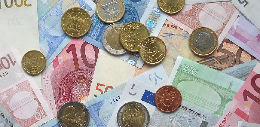 Euro bank notes and coins
