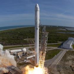SpaceX’s Falcon 9 rocket blasts off