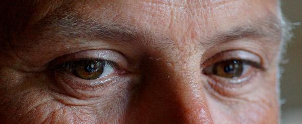 Speaking with eyes