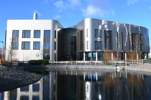 The Cambridge Heart and Lung Research Institute building