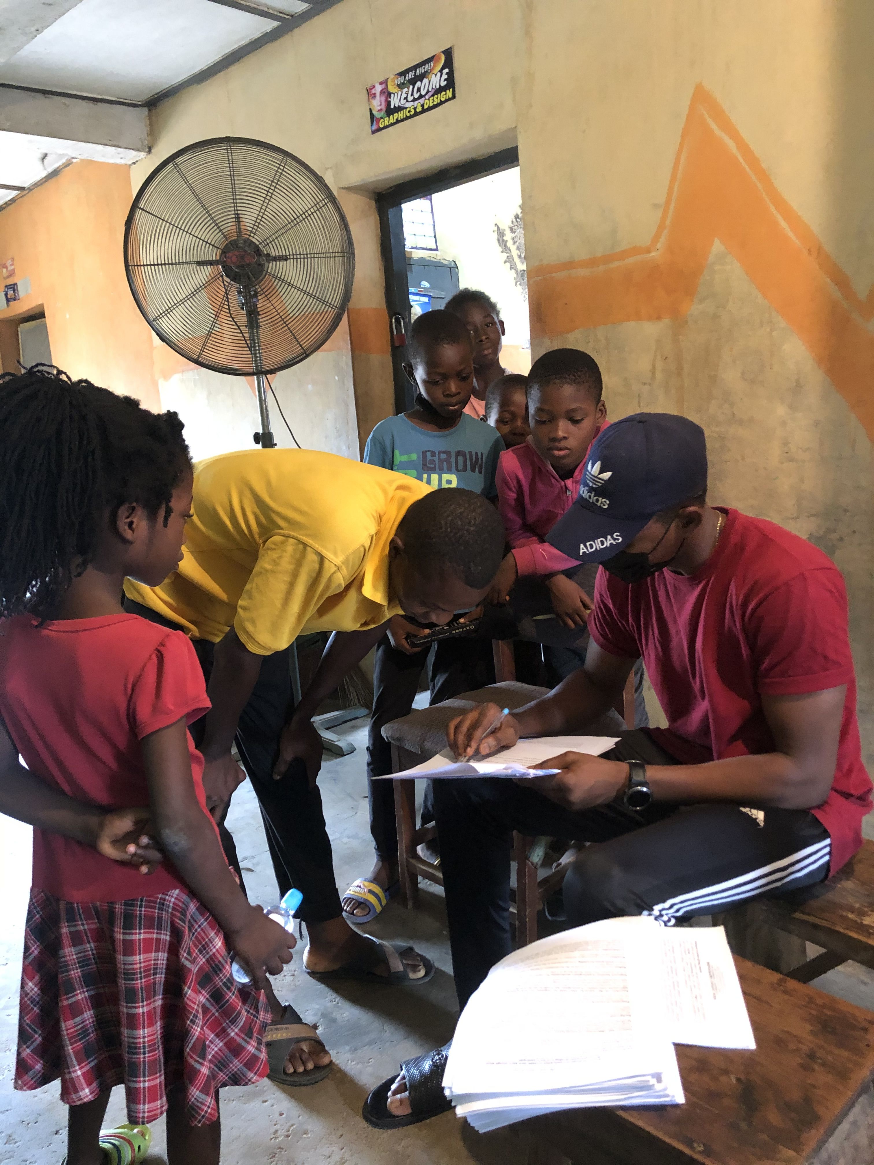 Illustrating a concept to teenagers, Odo Ona Ibadan