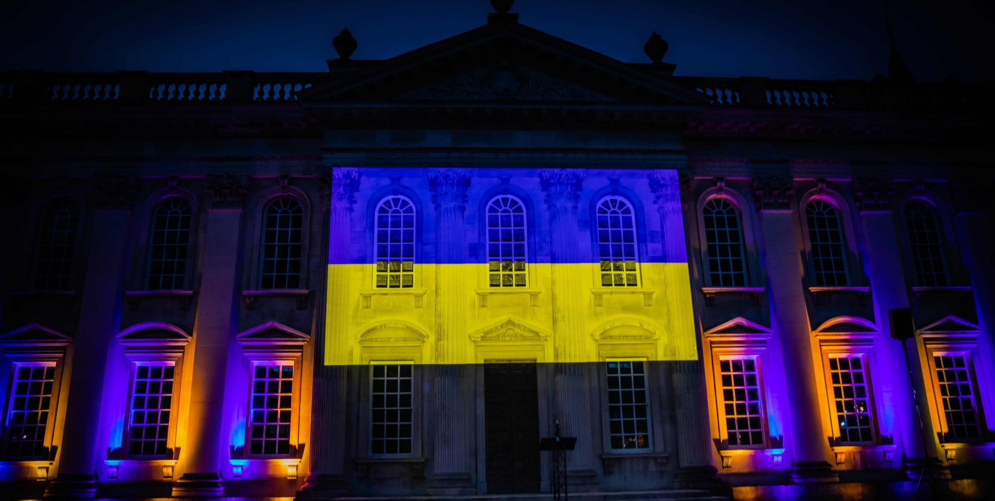 Vigil for Ukraine at the Senate House, University of CambridgeVigil for Ukraine at the Senate House, University of Cambridge