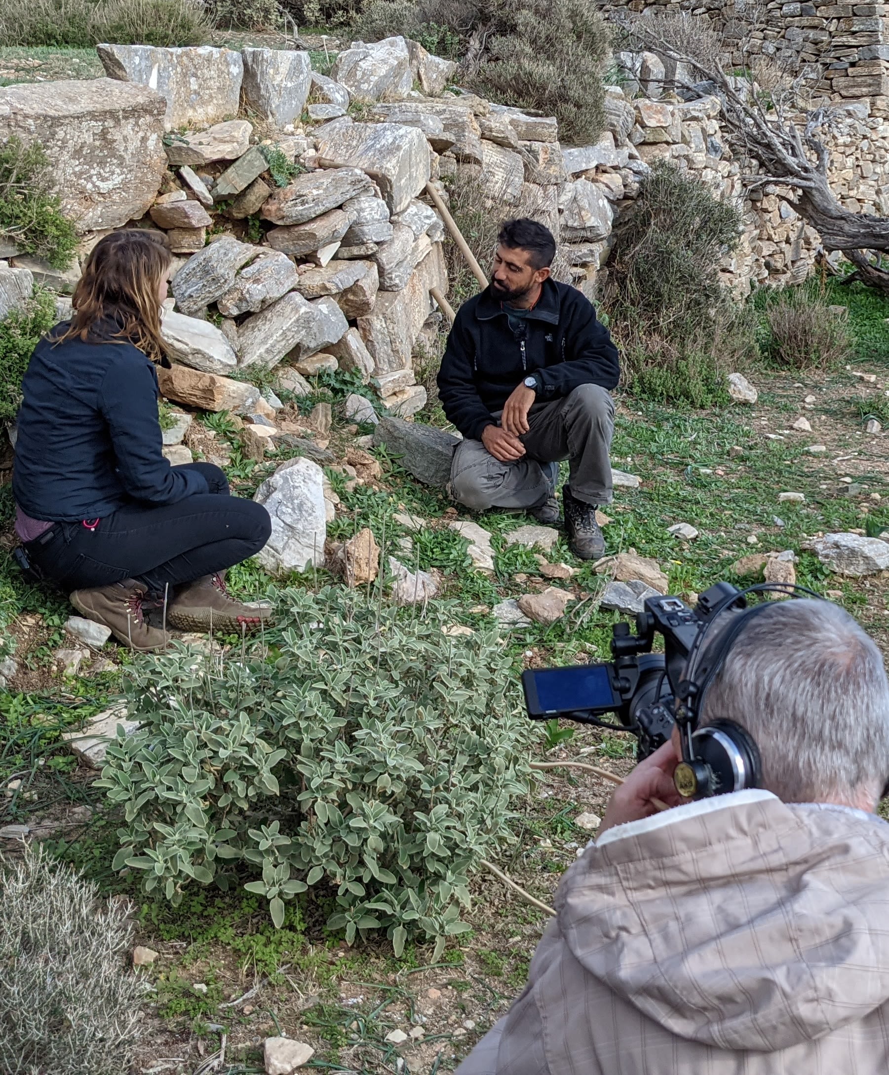 Dr Christophilopoulou interviewing a local Siphnian terrace wall maker for the 'Being an Islander' documentary in 2022. Photo: Orestis Seferoglou