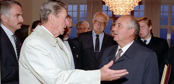 Reagan Bids Gorbachev Farewell