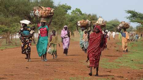 Women and children flee South Sudan