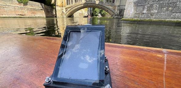 Device for making solar fuels on the River Cam near the Bridge of Sighs