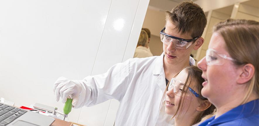 The Salters' Chemistry Camps at Cambridge's Department of Chemistry