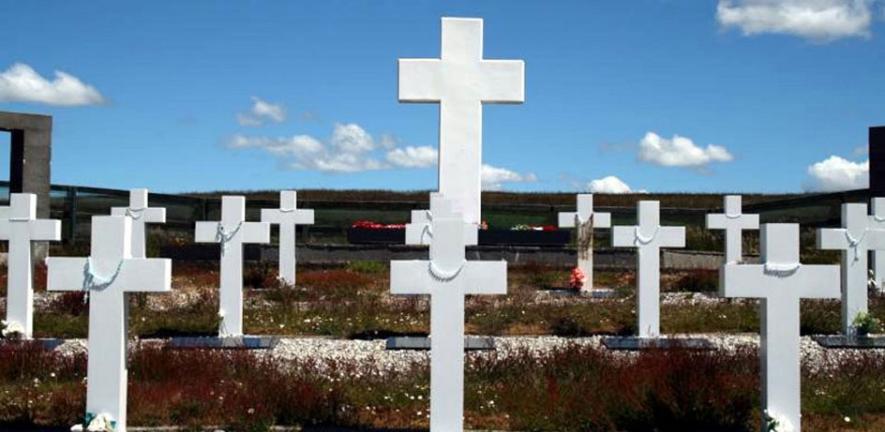 Argentinian graves in East Falkland. While soldiers were often characterized as victims of the junta in the war’s immediate aftermath, they are now seen by many as patriots who died for a righteous cause.