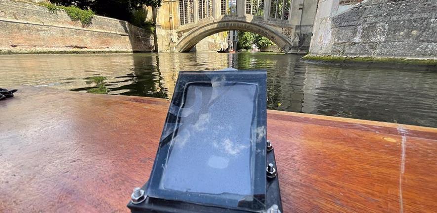 Device for making solar fuels on the River Cam near the Bridge of Sighs