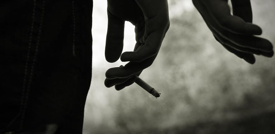 Young people smoking 