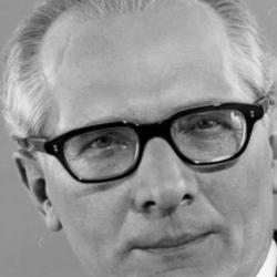 Erich Honecker, leader of the German Democratic Republic from 1971 until 1989. The film follows not only his demise as head of state, but the story of what happened next.
