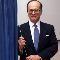 Sir Ka-shing Li at the opening of the MRC Cancer Centre in the Hutchinson Building